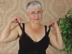 Angelina Valentine A ...